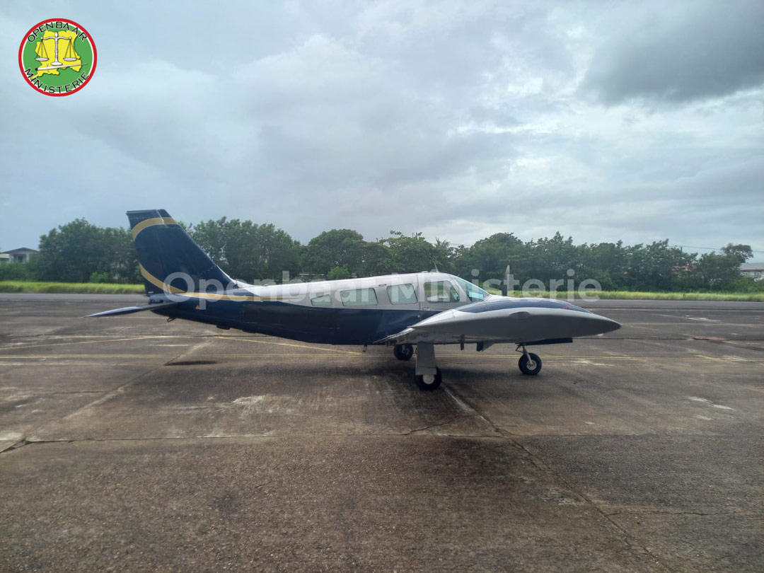 Read more about the article Illegaal vliegtuig ontdekt op verborgen landingsbaan in Goliathgebied