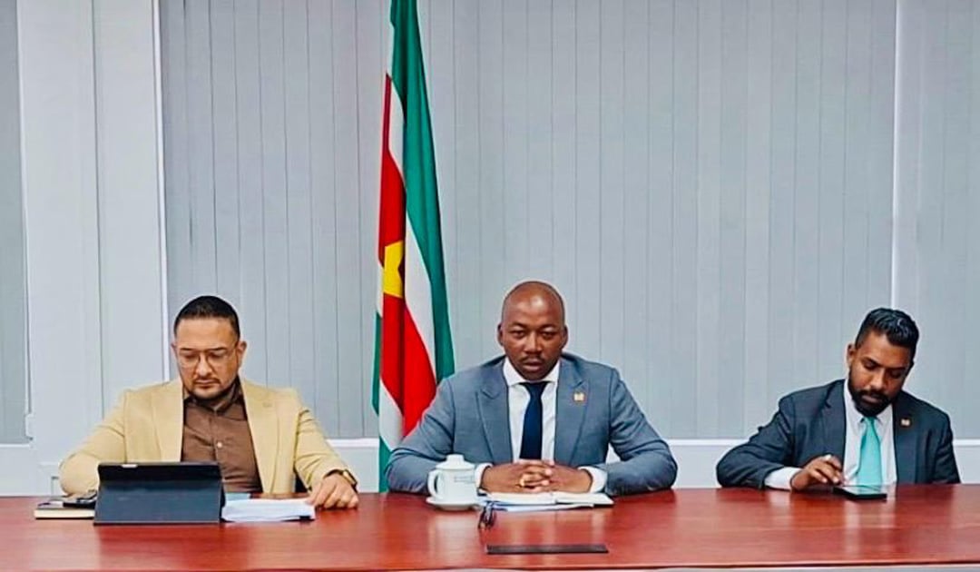 Read more about the article Zijin/Rosebel Gold Mines voert vervolgoverleg met aantal ministers