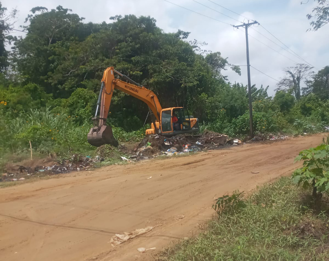 Read more about the article OGA verwijdert gedumpt vuil langs Schmeltzweg