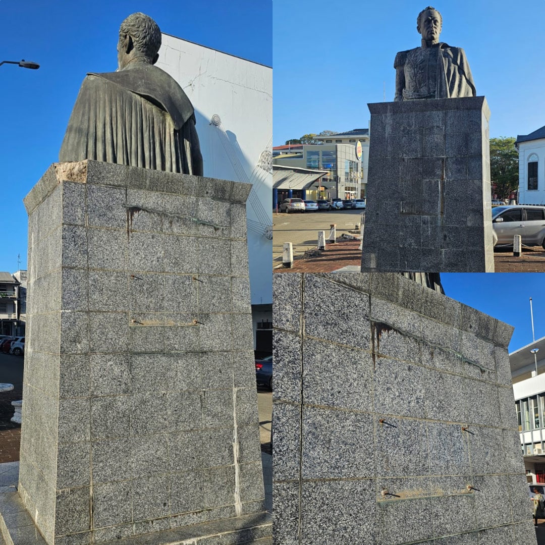 SIMON-BOLIVAR-EL-LIBERTADOR SIMON-BOLIVAR-EL-LIBERTADOR