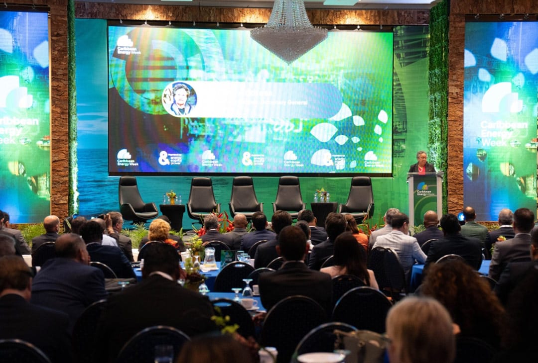 Read more about the article Suriname benadrukt belang partnerschappen tijdens Caribbean Energy Week
