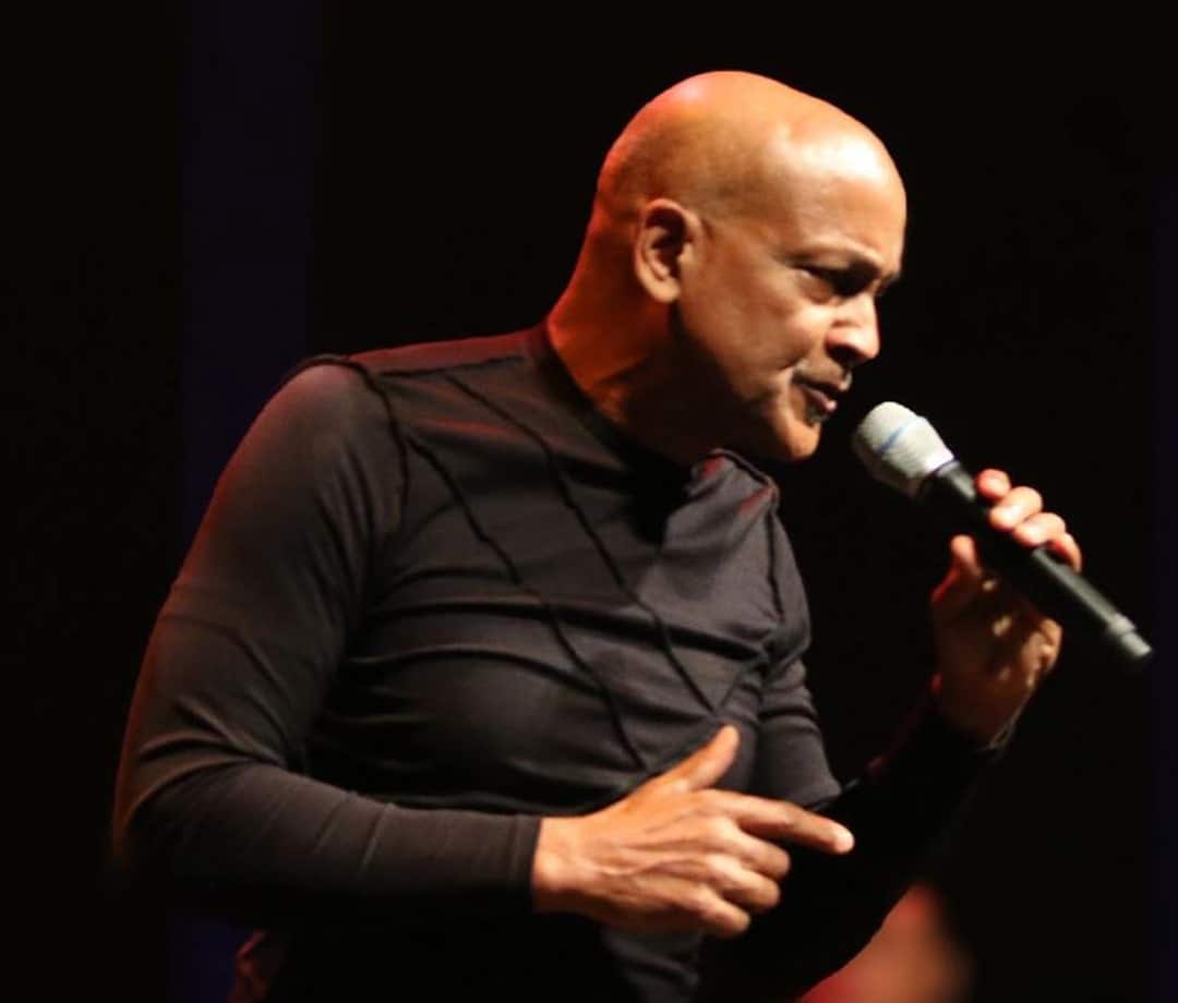 Read more about the article Powl Ameerali scoort met ‘Lobi Kon Fiti’