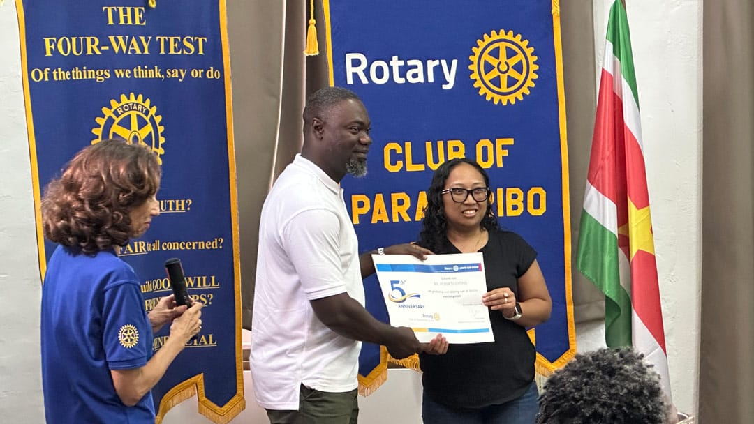 Rotary-Quota-doneert-SRD-1,8-miljoen
