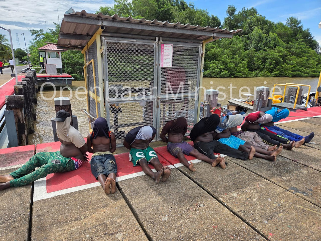 Ghanezen-grote-drugsvangst-Surinamerivier