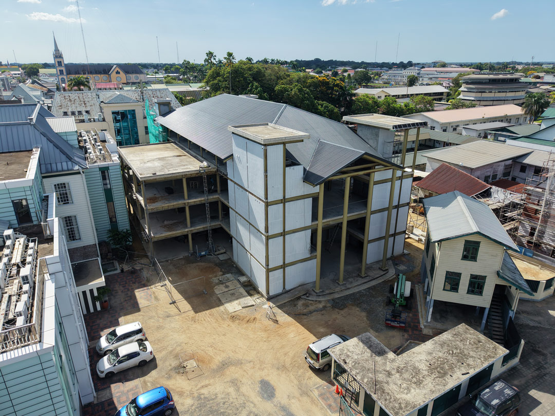 Nieuw-DNA-gebouw-in-aanbouw