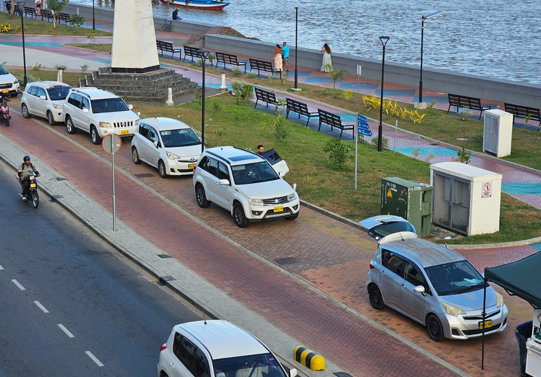 waterkant-parkeer-chaos-handhaving-orde