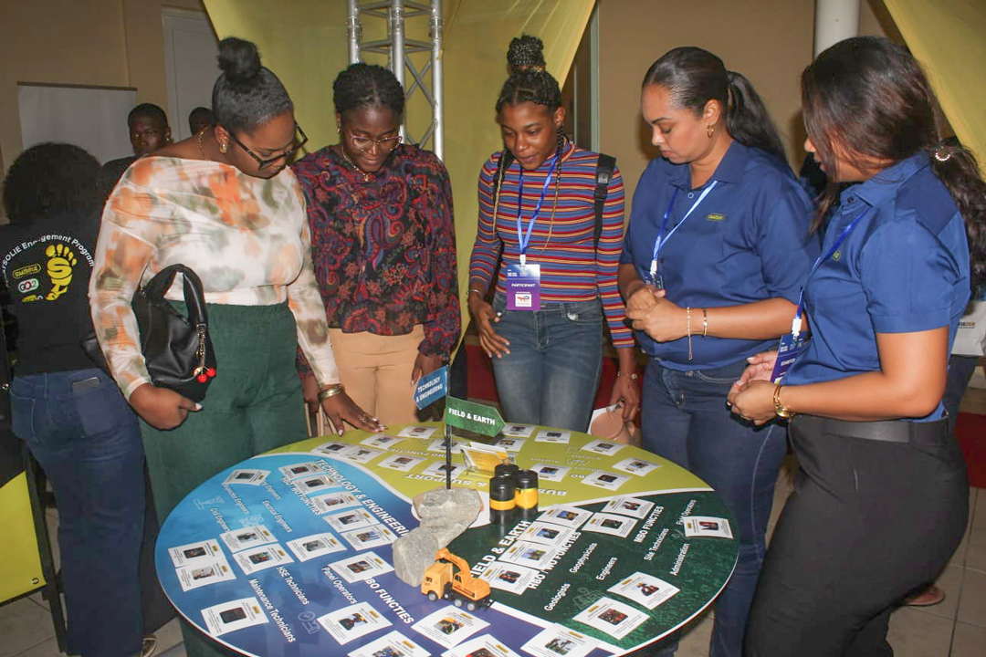 Info-&-Netwerkbeurs-Youth-Summit-Suriname-2026